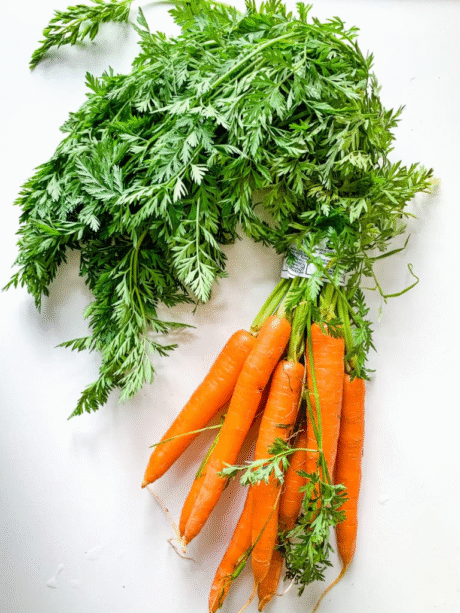 Agrilink Carrots with Tops 200g